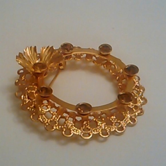 Victorian Inspired Vintage Faux Smoky Topaz Filigree Gold Circle Scarf Brooch - Picture 2 of 10